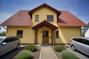 Schicke FeWo mit Terrasse, gratis Nutzung vom AHOI Erlebnisbad und Sauna in Sellin - Haus De niege Wech FeWo 01 Thiessow
